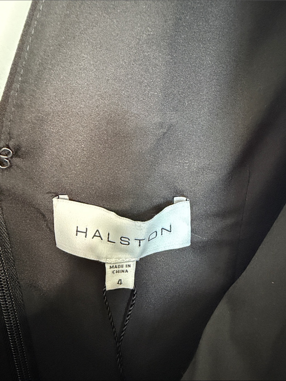 Halston Melanie Plunge Twist Front Slit Gown Black Wedding Sz 4 NWT - Picture 3 of 5